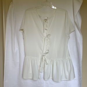 White top XL. Short sleeve, 3 ties down front.